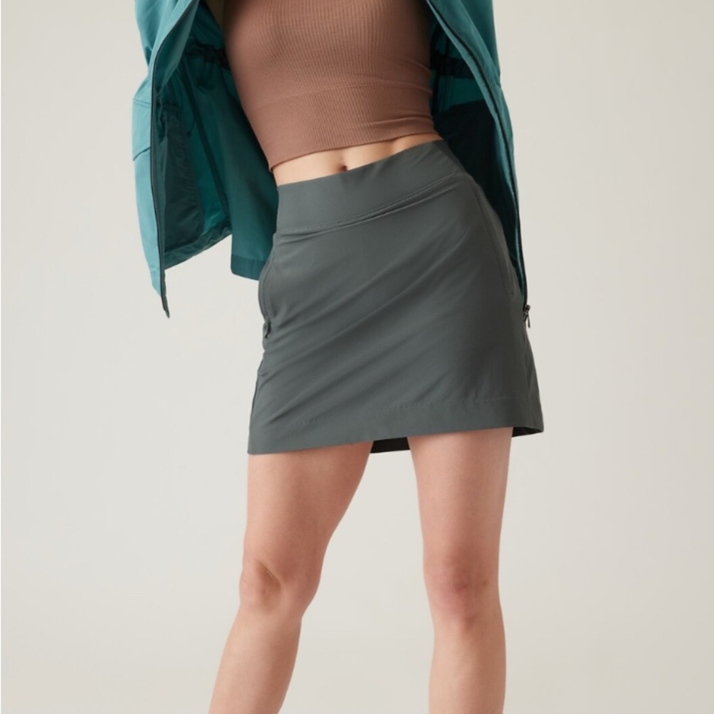 Athleta Brooklyn Skort Plus Size 26 Bali Green 16” Travel Active
